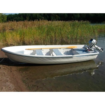 Гребная лодка Sava 440